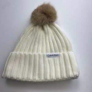 Calvin Klein Women’s Cream Knit Beanie with PomPom faux fur Comfort Thermal New
